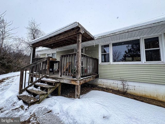 11070 CREEKSIDE DR, Huntingdon, PA 16652