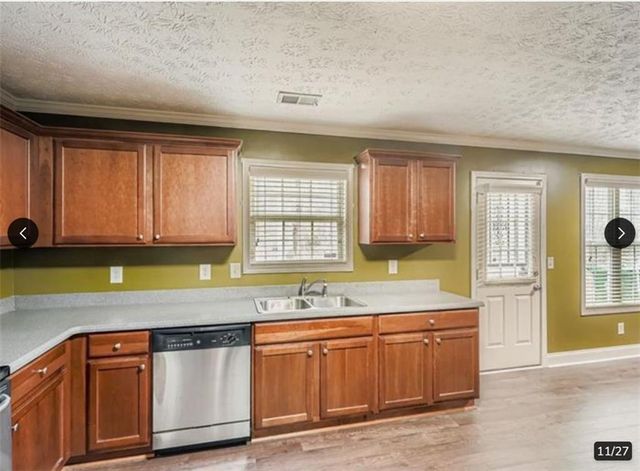 5861 Fairington Farms Lane, Lithonia, GA 30038
