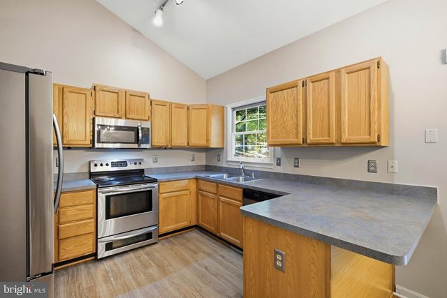 427 LESSIN DR, Lusby, MD 20657