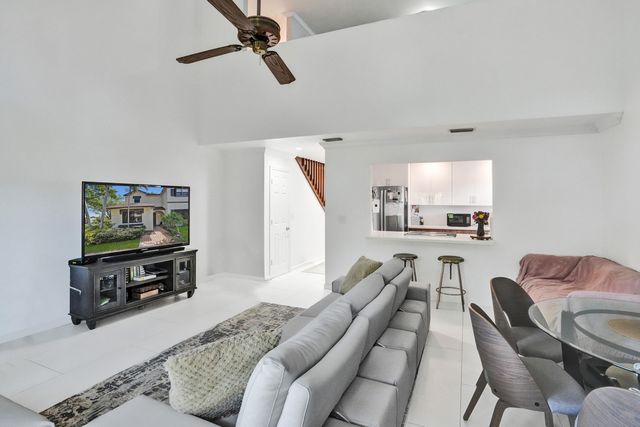 7387 NW 34th Street, Lauderhill, FL 33319