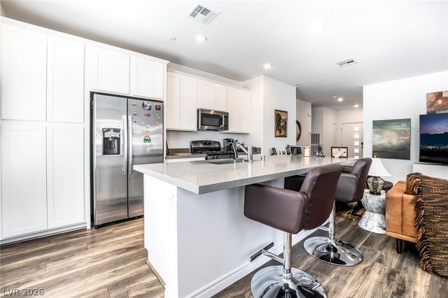 324 Aravalli Crest Street, Henderson, NV 89015