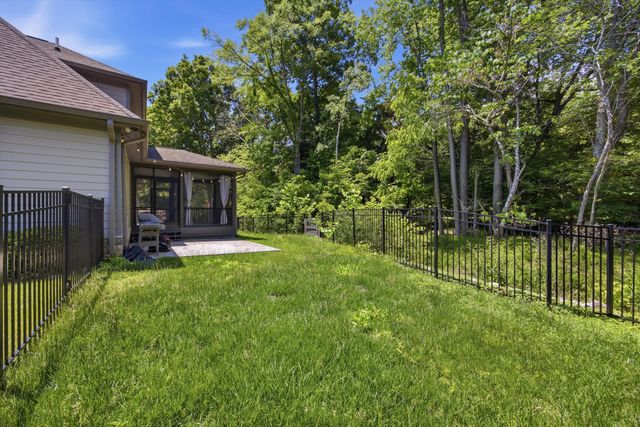 9313 Crystal Brook Drive, Apison, TN 37302