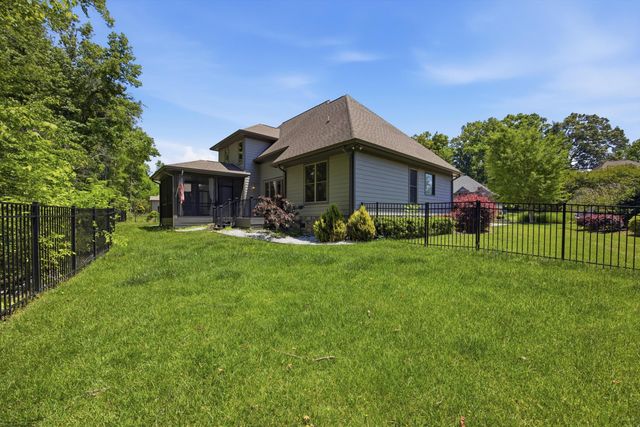 9313 Crystal Brook Drive, Apison, TN 37302