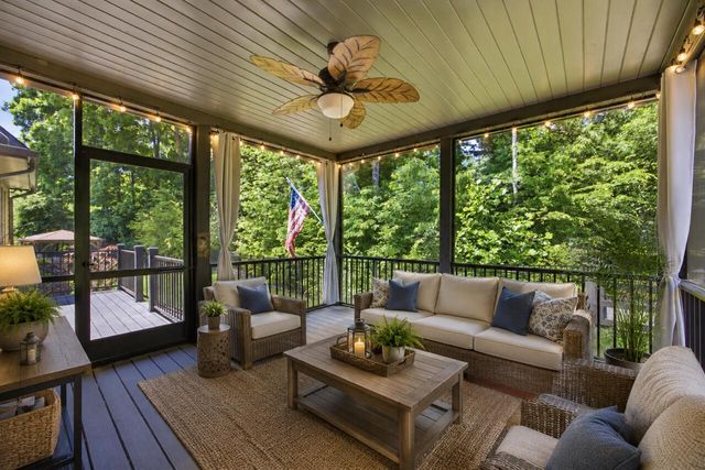 9313 Crystal Brook Drive, Apison, TN 37302