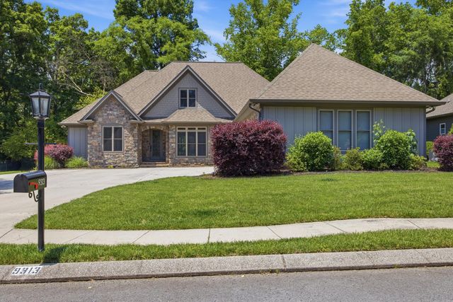 9313 Crystal Brook Drive, Apison, TN 37302