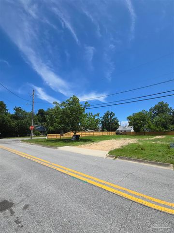 2815 E Gonzalez St, Pensacola, FL 32503