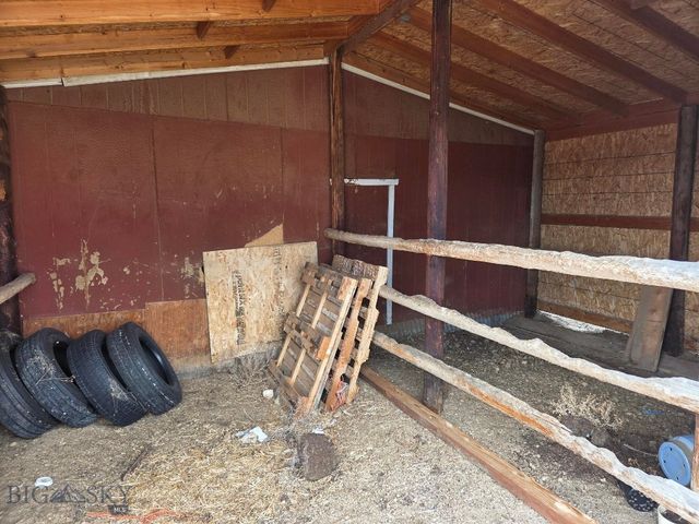 5965 Albany Avenue, Butte, MT 59701