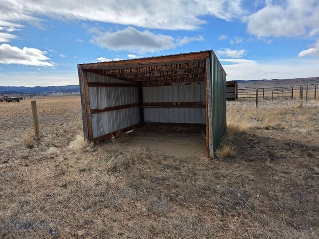 5965 Albany Avenue, Butte, MT 59701