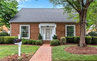 226 Pinetuck Lane, Winston-salem, NC 27104