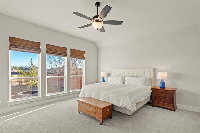 111 Chinaberry BND, Bastrop, TX 78602