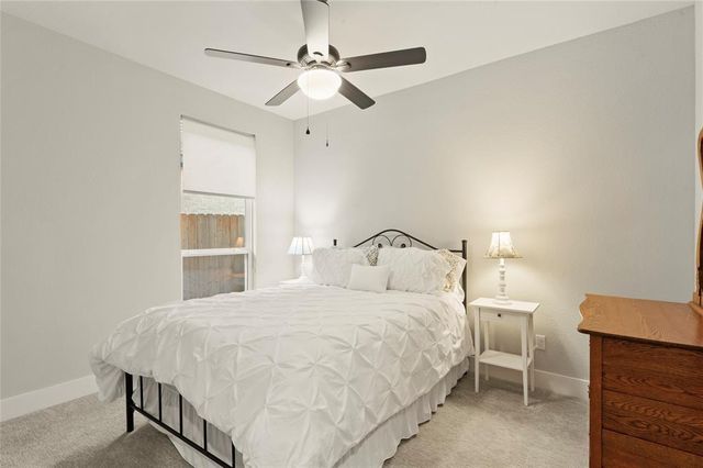 111 Chinaberry BND, Bastrop, TX 78602