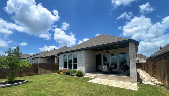 111 Chinaberry BND, Bastrop, TX 78602