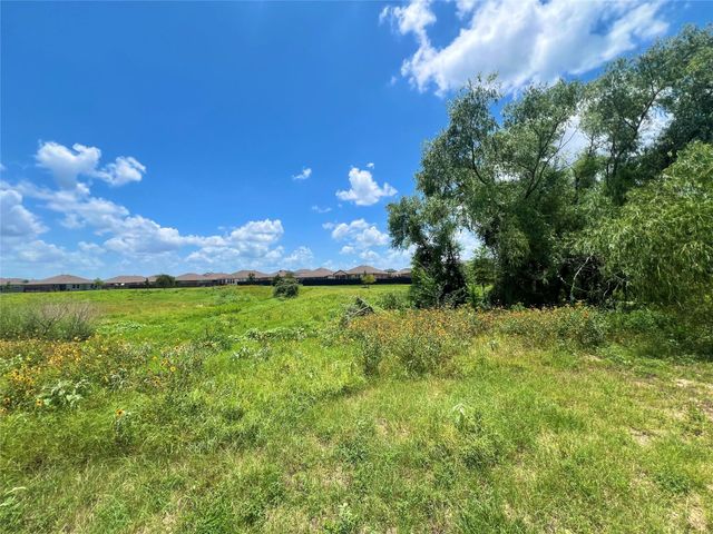 111 Chinaberry BND, Bastrop, TX 78602