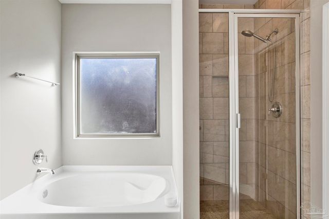 3708 Lone Fox Ct, Pace, FL 32571