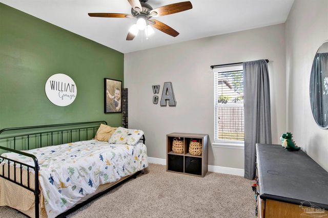 3708 Lone Fox Ct, Pace, FL 32571