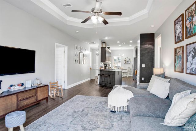 3708 Lone Fox Ct, Pace, FL 32571