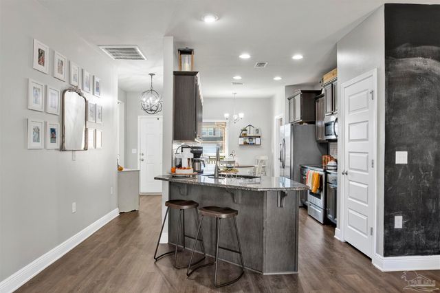 3708 Lone Fox Ct, Pace, FL 32571