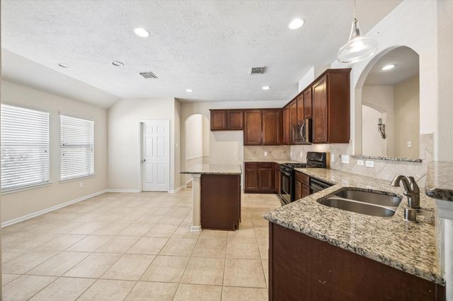 8323 Whisper Point Drive, Houston, TX 77040