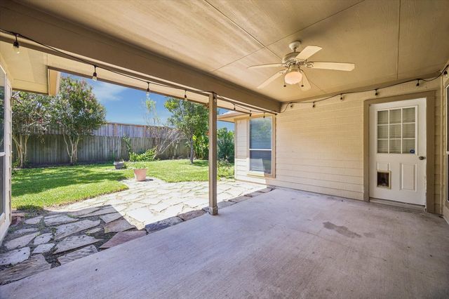 8323 Whisper Point Drive, Houston, TX 77040