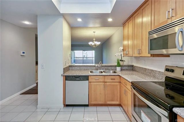 941 W Carson Street 108, Torrance, CA 90502