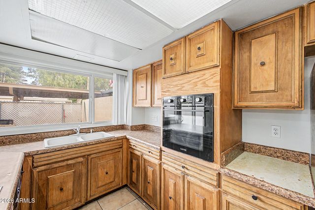 3330 S ELM Street, Tempe, AZ 85282