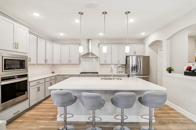 1512 Quentin Drive, Aubrey, TX 76227