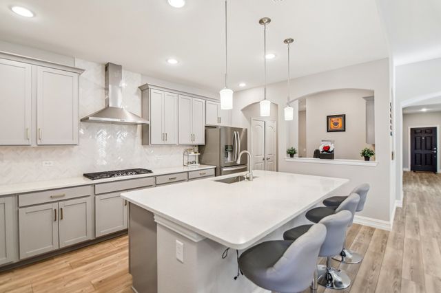 1512 Quentin Drive, Aubrey, TX 76227