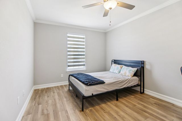 1512 Quentin Drive, Aubrey, TX 76227