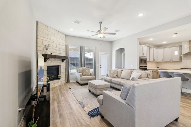 1512 Quentin Drive, Aubrey, TX 76227