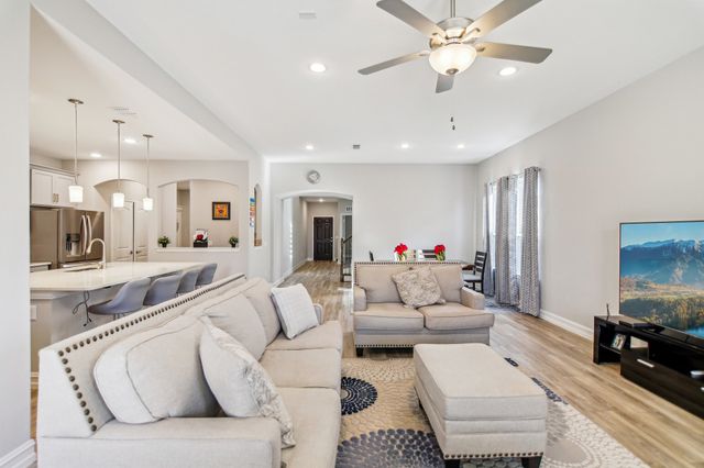 1512 Quentin Drive, Aubrey, TX 76227