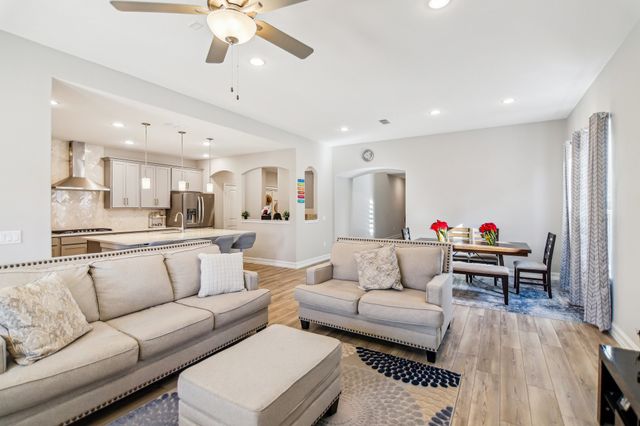 1512 Quentin Drive, Aubrey, TX 76227