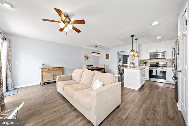506 NOTTINGHAM PL, Delran, NJ 08075