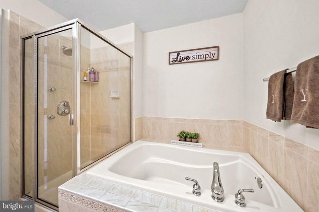 506 NOTTINGHAM PL, Delran, NJ 08075