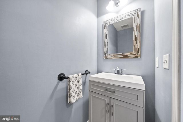 506 NOTTINGHAM PL, Delran, NJ 08075