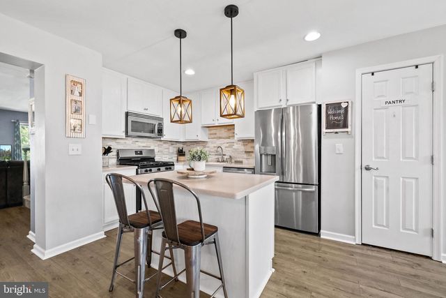 506 NOTTINGHAM PL, Delran, NJ 08075