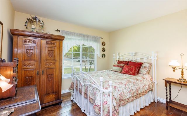 25503 Via Impreso, Valencia, CA 91355