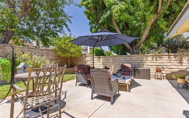 25503 Via Impreso, Valencia, CA 91355