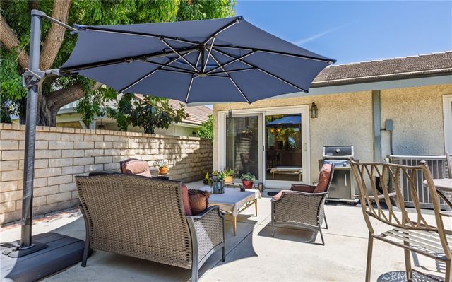 25503 Via Impreso, Valencia, CA 91355