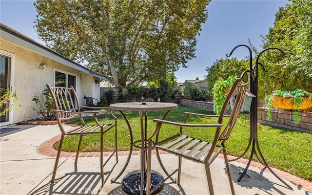 25503 Via Impreso, Valencia, CA 91355