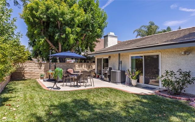 25503 Via Impreso, Valencia, CA 91355