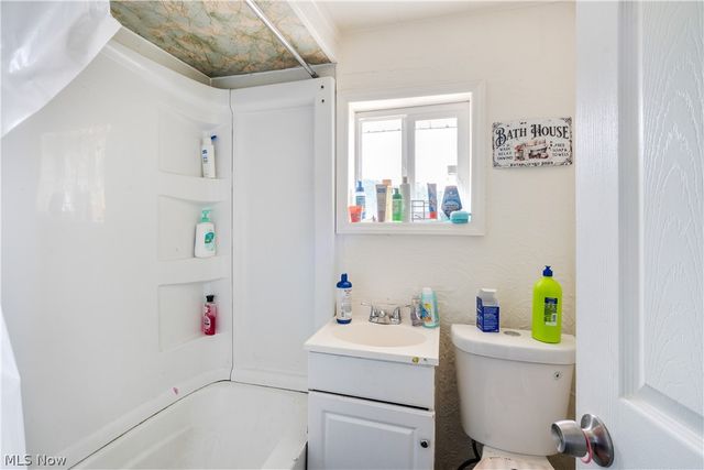 1612 Maple Avenue, Wellsville, OH 43968