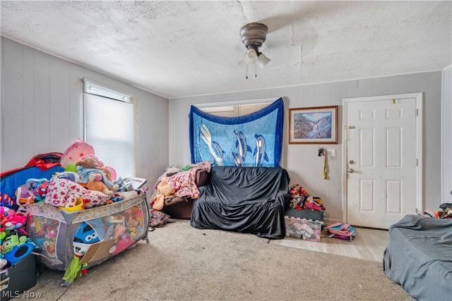 1612 Maple Avenue, Wellsville, OH 43968