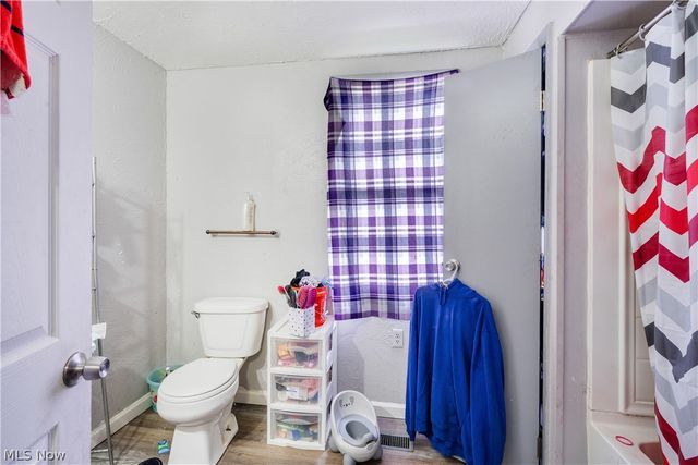 1612 Maple Avenue, Wellsville, OH 43968