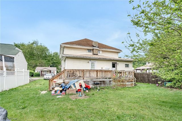 1612 Maple Avenue, Wellsville, OH 43968