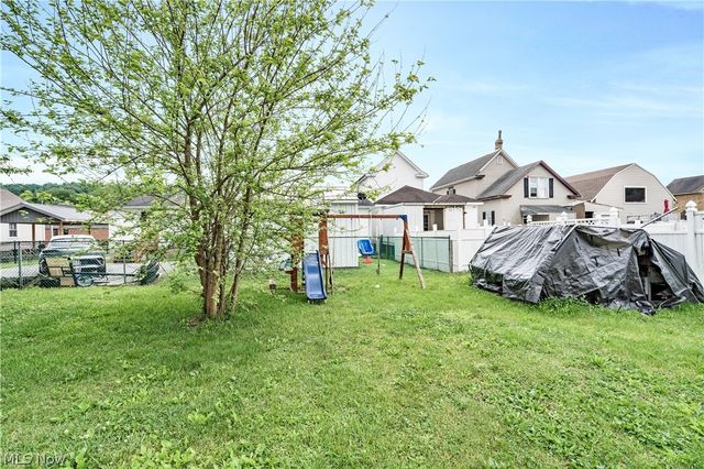 1612 Maple Avenue, Wellsville, OH 43968