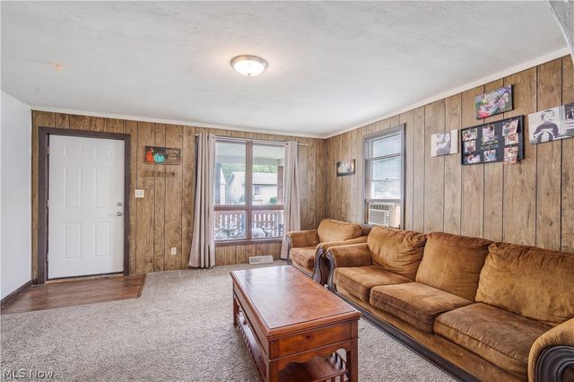 1612 Maple Avenue, Wellsville, OH 43968