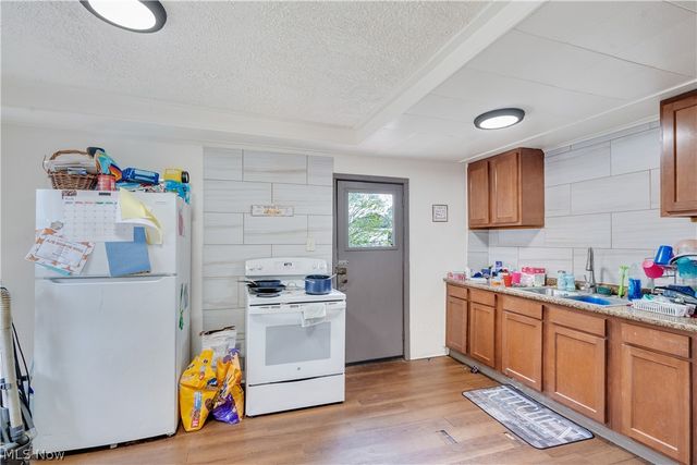 1612 Maple Avenue, Wellsville, OH 43968