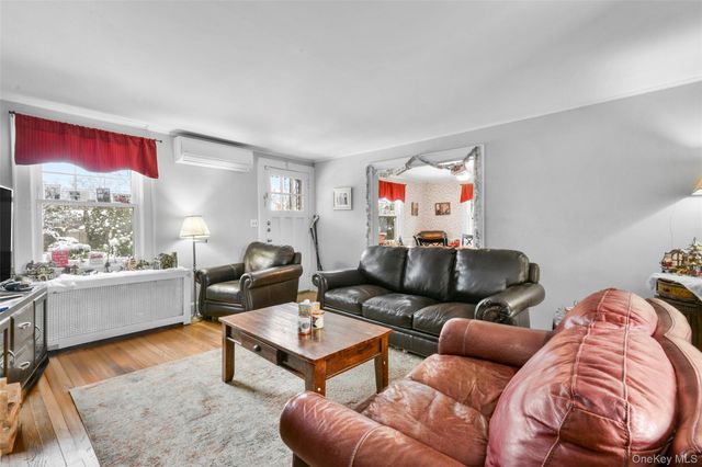 1083 Hunter Avenue, Pelham, NY 10803