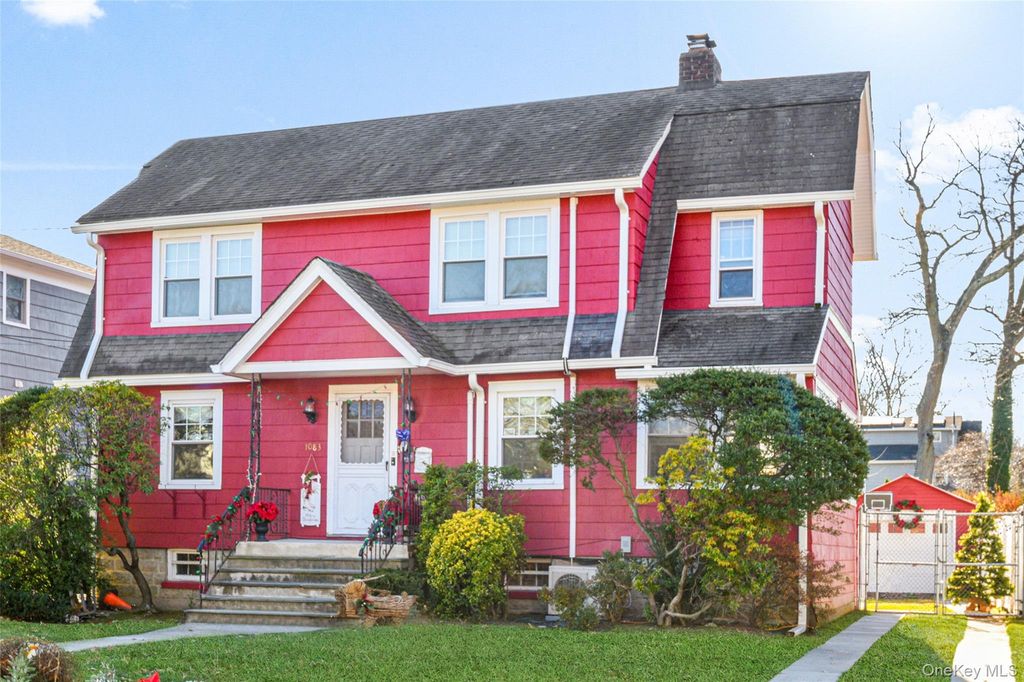 1083 Hunter Avenue, Pelham, NY 10803