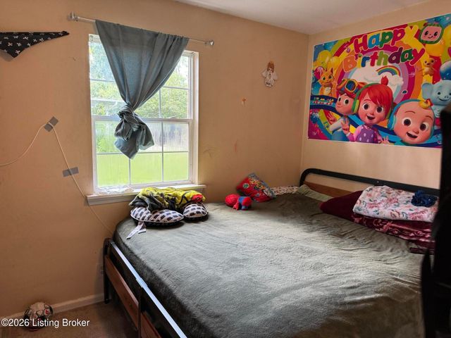 3202 Ainslie Way, Louisville, KY 40220